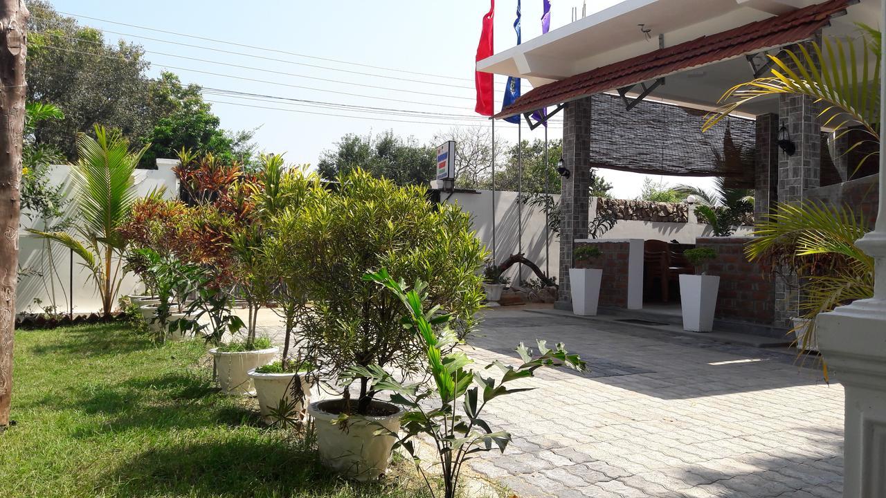 The Bavarian Resort Arugam Bay Exterior foto